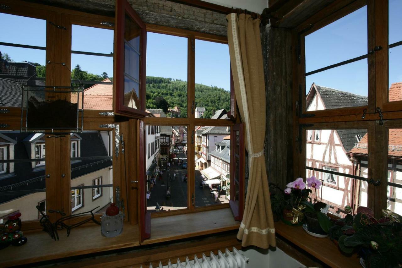Hotel Zum Riesen - Aelteste Fuerstenherberge Deutschlands Мільтенберг Екстер'єр фото